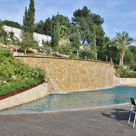 卡斯卡伊斯迷人公寓。